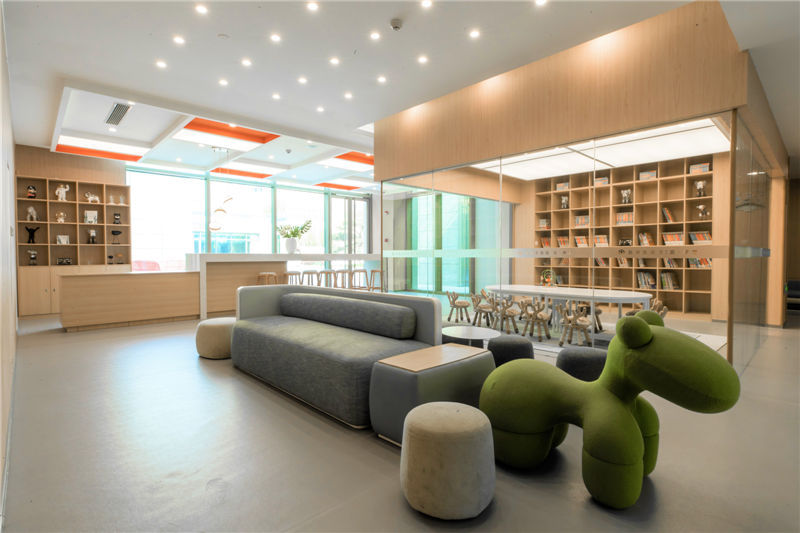 万科翡翠公园旗舰店