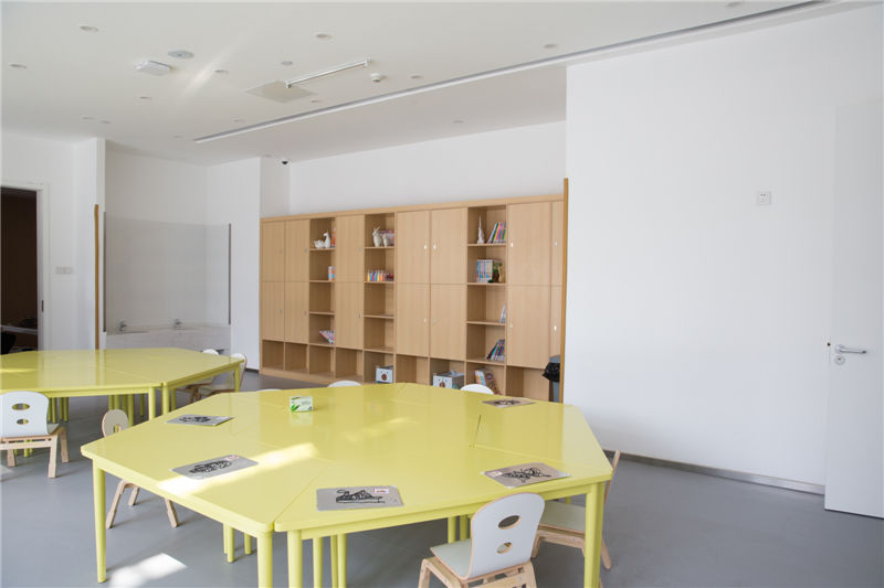 万科翡翠公园旗舰店